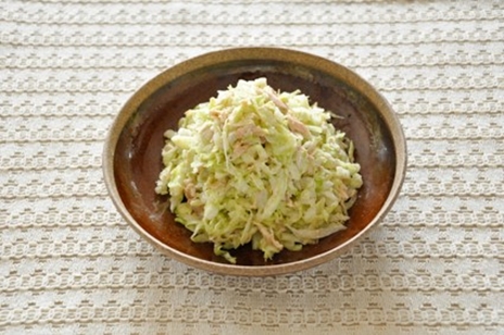 武田真由美さんの簡単節約レシピ２：キャベツとツナのモリモリ山盛りサラダ