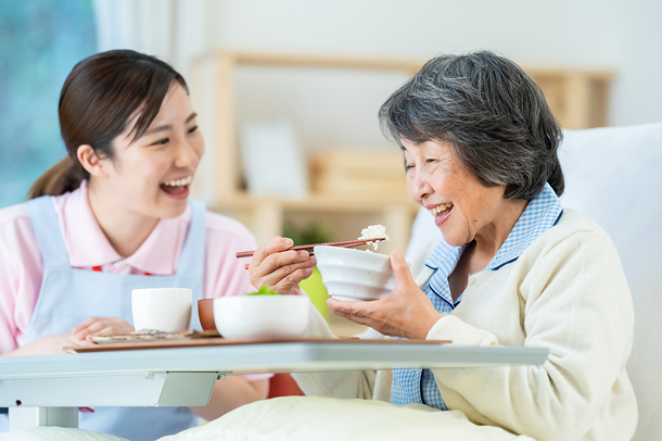 介護食だからこそ、食べる楽しみを感じてもらえる一工夫を